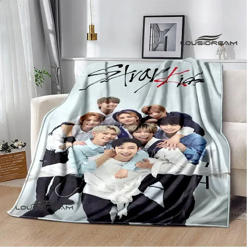 KPOP S-Stray-K-Kids pattern blankets Flannel Warm blanket Soft and comfortable blanket Travel Blanket bed linings Birthday Gift