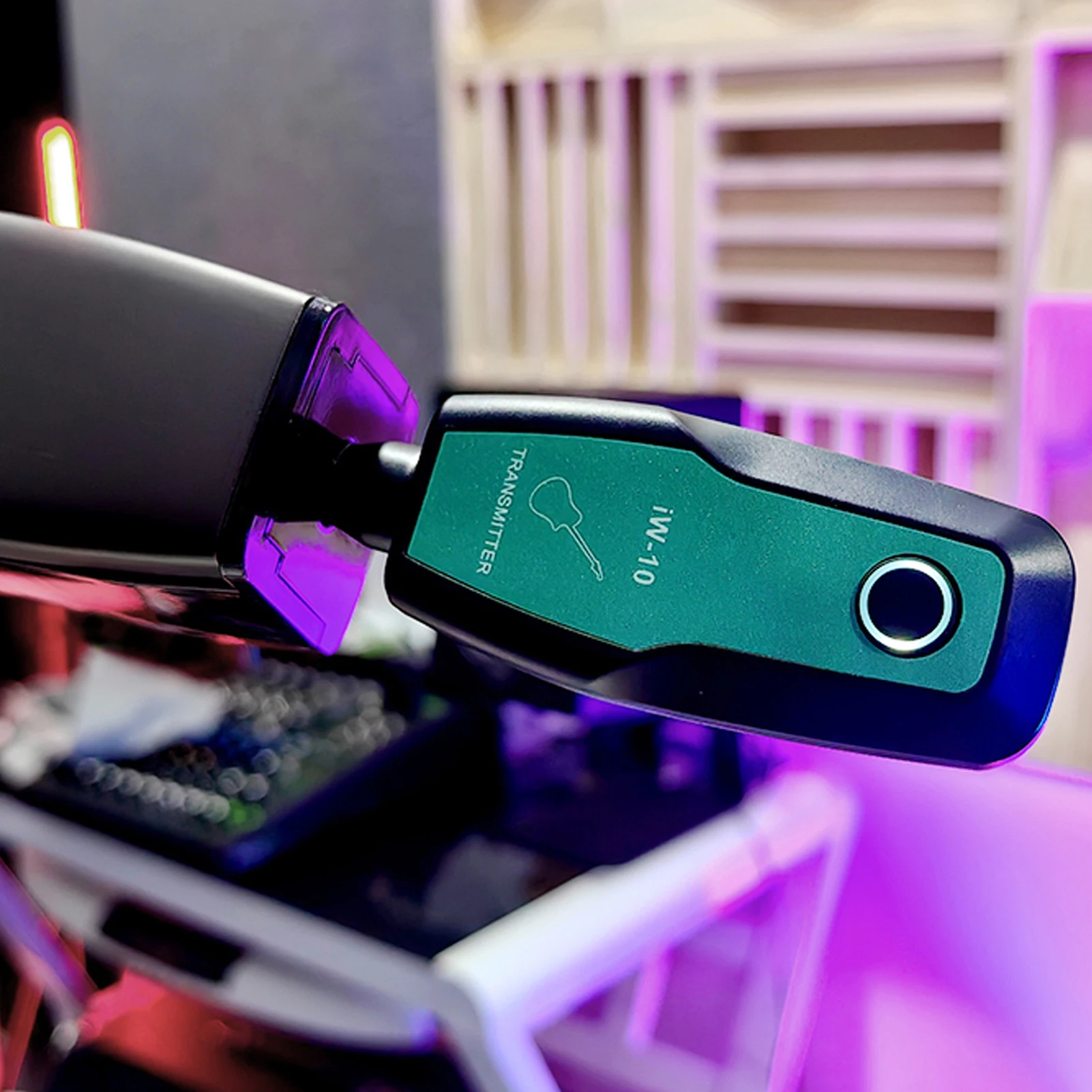 Bezprzewodowy system gitarowy DK 2.4G Zestaw nadajnika i odbiornika gitarowego z możliwością ładowania Transmisja w czasie rzeczywistym