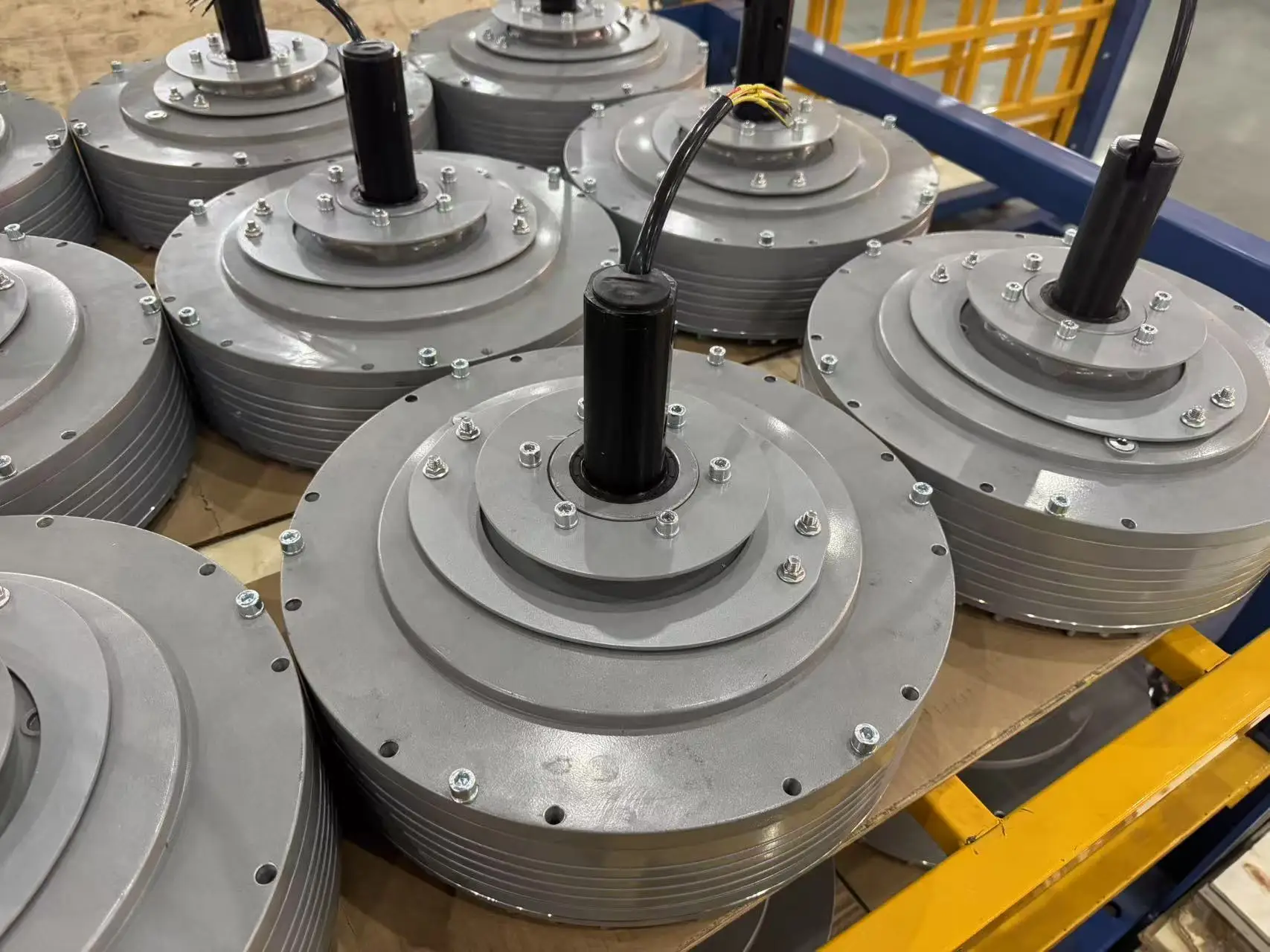 Il grande ventilatore da soffitto industriale popolare da 5 m/16 piedi migliora la circolazione dell'aria Ventilatore da soffitto Hvls Ventilatore da palestra PMSM