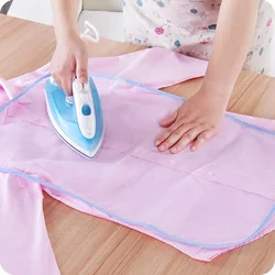 1PCS  Anti-scalding Cloth Protective Press Mesh Insulation Ironing Board Mat Cover Against Pressing Pad Mini Iron Random Colors