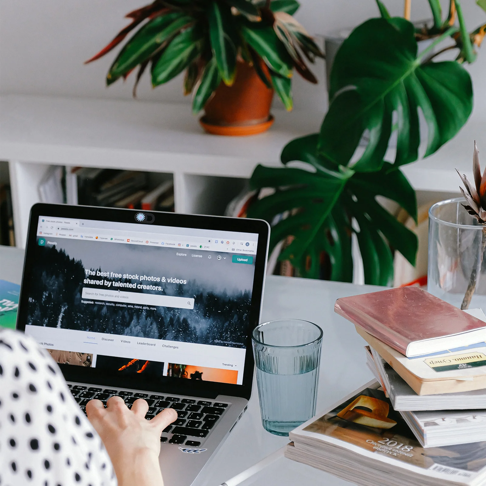 

3Pcs Privacy Webcam Cover Chrysanthemum Slide Pattern for Laptop Tablet Security Camera Protection Computer Lens Cover