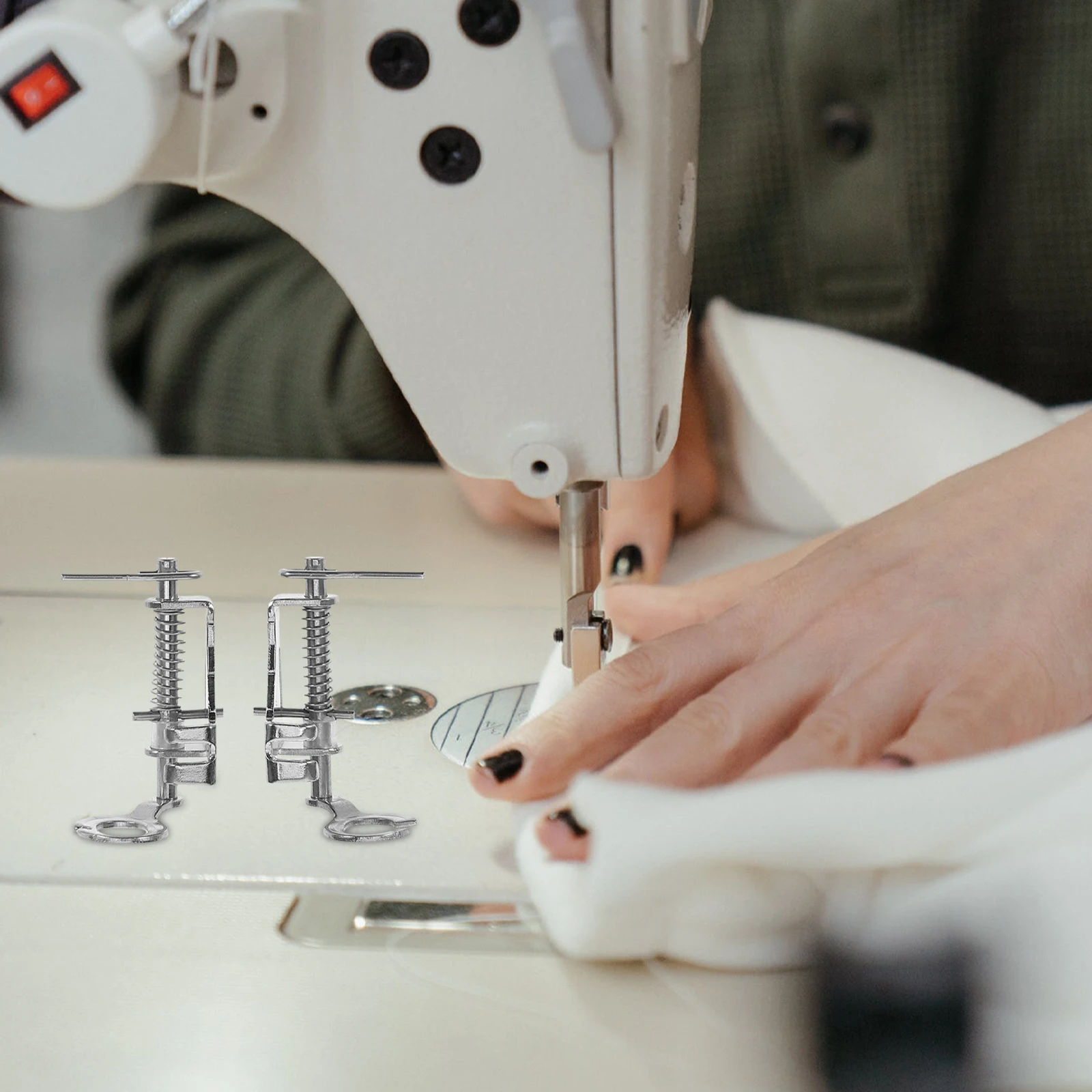 

3Pcs Sewing Machine Presser Feet Set Zinc Alloy Sturdy Professional Replaceable Multi-Function Accessories Sewing Machine Feet