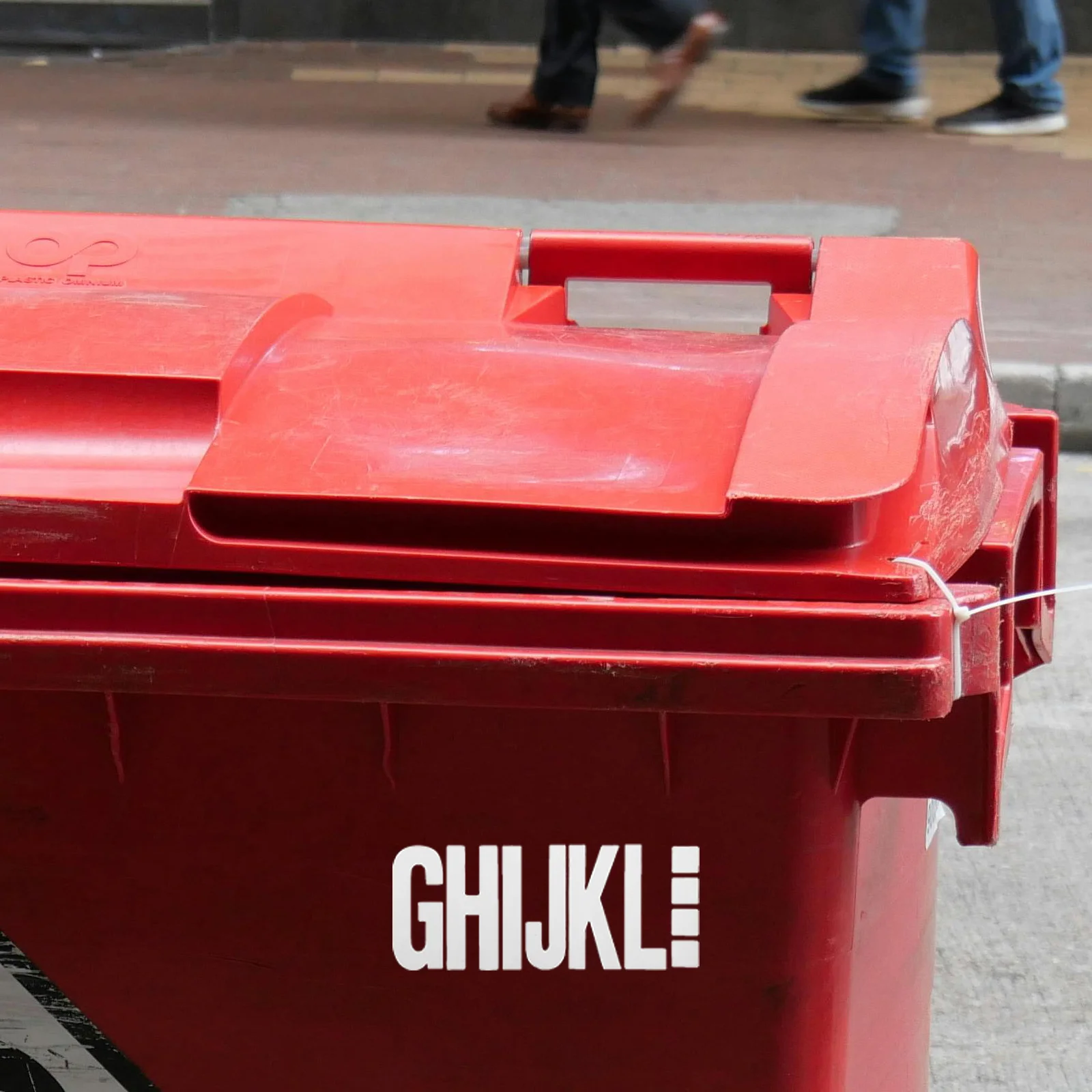 

8pcs Trash Can Stickers Diy Number Letter Labels Pvc Adhesive For Outdoor Mailbox Numbers House Letters Stick On Decals