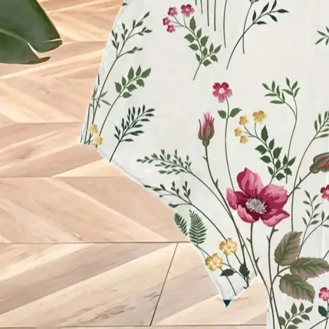 Vestido solto estampado com gola redonda e sem mangas