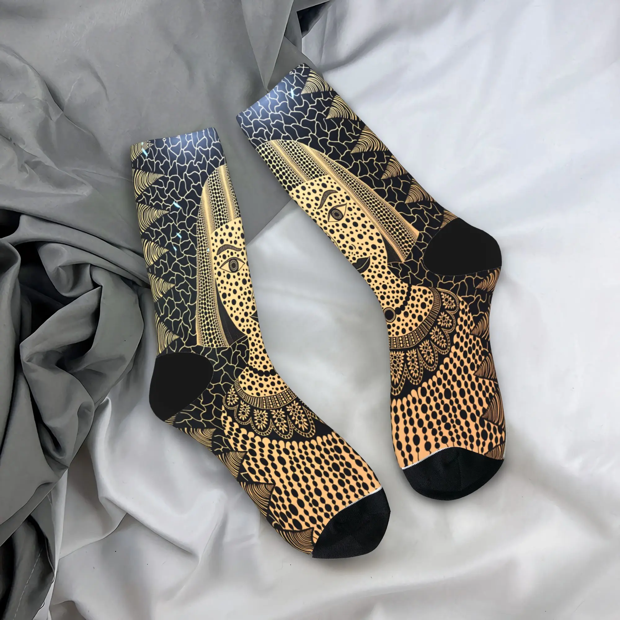 

Yayoi Kusama Abstract Face Socks Japanese Artist Leisure Stockings Autumn Non Slip Men's Socks Soft Breathable Outdoor Socks