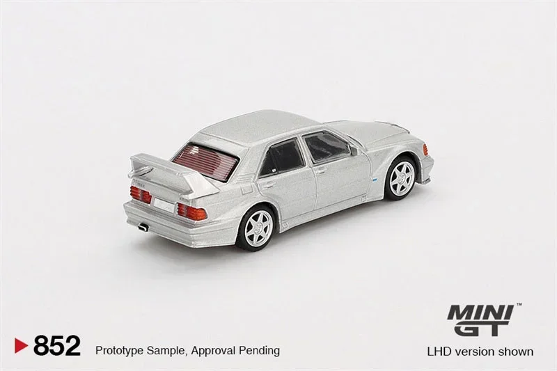 MINI GT 1:64 190E EVO II Silver Die-Cast Car Model Miniature Gifts