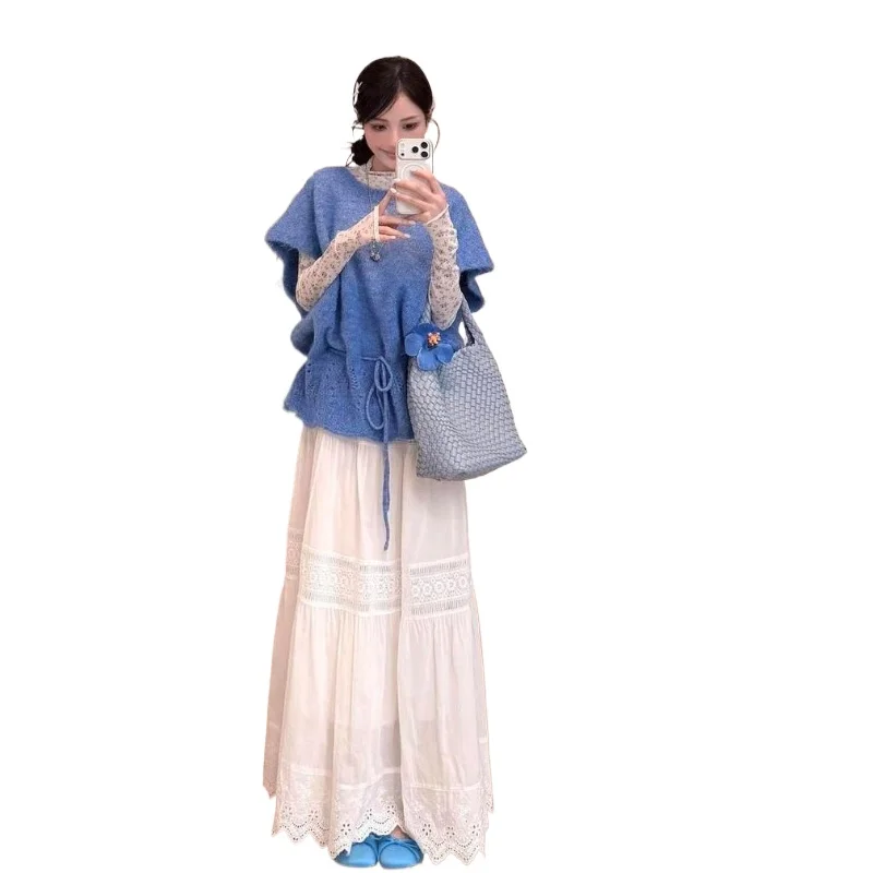 

Three-piece Set for Women's Spring New Korean-style Blue Knitted Vest, Floral Long-sleeved, High-waisted, Slimming Skirt Simple