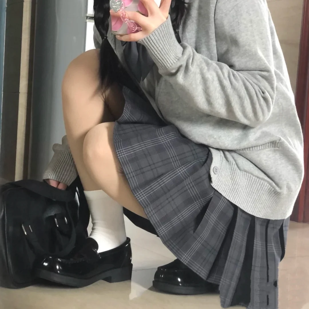 كارديجان محبوك بياقة على شكل V بأسلوب جامعي، سترة أساسية سميكة بأكمام طويلة للخريف والشتاء للطلاب كزي مدرسي