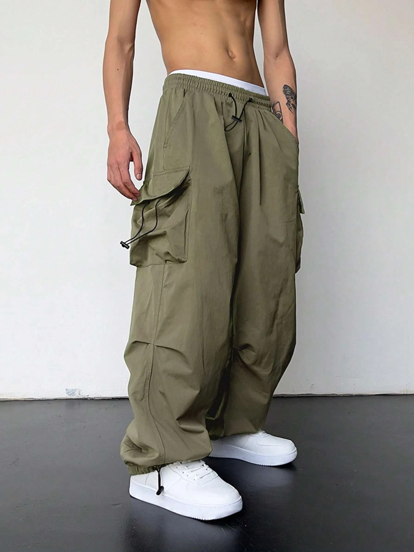 Trendy Loose Straight Leg Workwear Pants for Men Casual Sporty Waterproof Versatile Bootcut Trousers for Couples