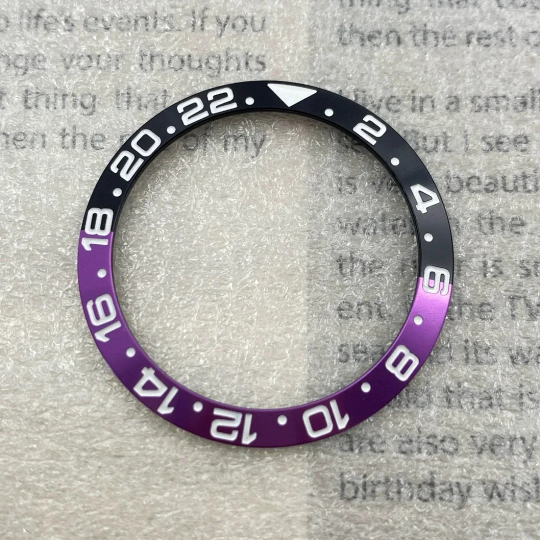 GMT colored aluminum bezel with 38mm ceramic bezel and black green water ghost case outer ring