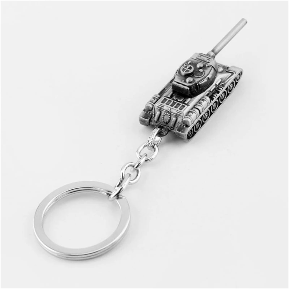 Metal World Of Tanks Keychains Punk Weapon Model Pendant Keyring for Men Car Key Chain Backpack Decor Kids 3D Toy Gifts