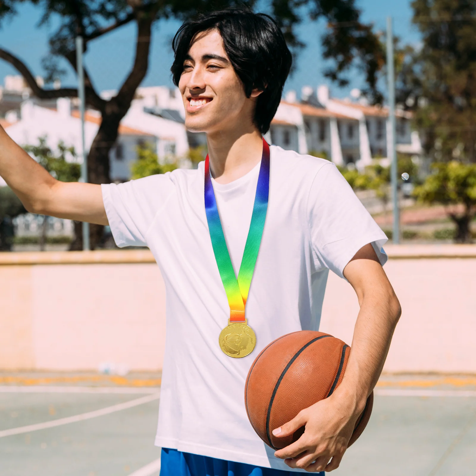 ميداليات كرة السلة الذهبية لميداليات المشاركة للأطفال مناسبة لحفلات الاحتفال بالمنافسات الرياضية وحفلات كرة السلة