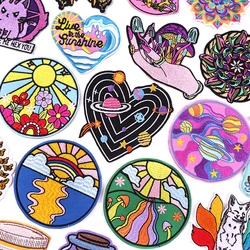 Nieuwe cartoon borduurpatch planeet patch opstrijkbare patches voor kleding thermoadhesieve patches op kleding dier strijkstickers