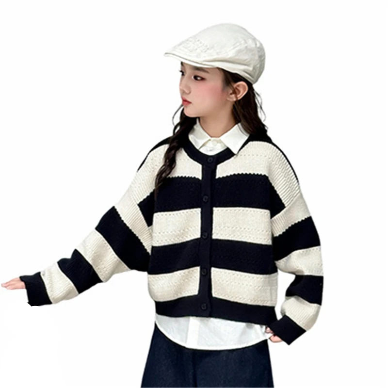 

Autumn Children Wide Black White Striped Knitted Cardigan For Girls Fashion Button Sweater Kids School Clothing Casual Knitwear