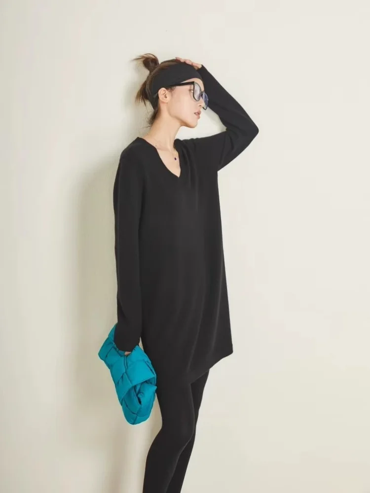 

New 100% pure cashmere sweater in autumn and winter women's V-neck long loose lazy wind knitted sweater bottoming shirt