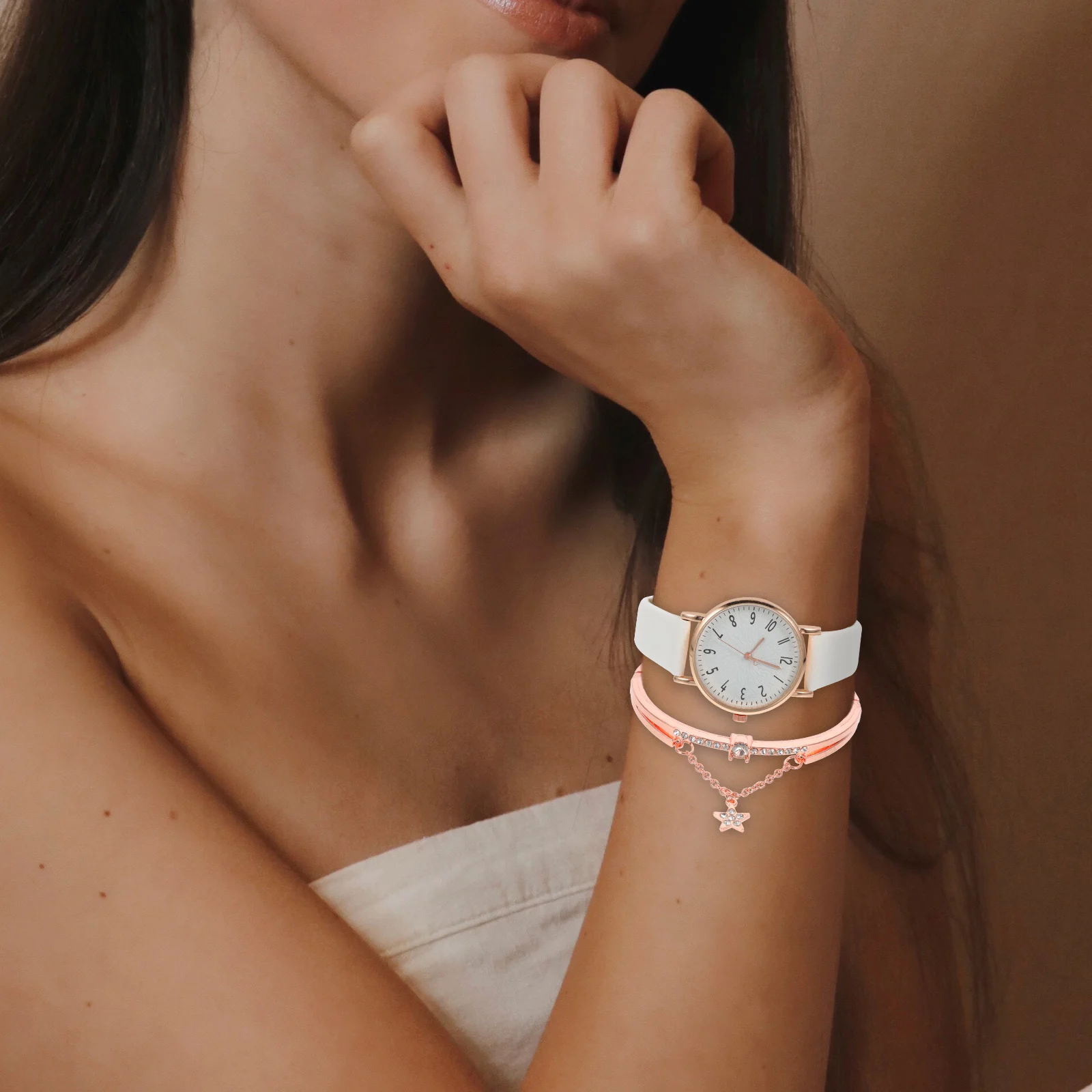 

Quartz Watches for Women Casual Wristwatch Female Timepiece Elegant Design Precise Timing Everyday