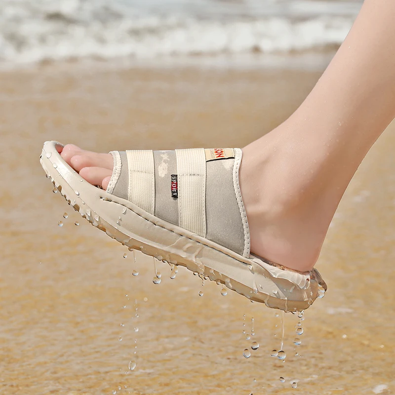 Pantofole da spiaggia casual con fondo morbido estivo da uomo Sandali con cinturino intrecciato alla moda Tomaia in rete traspirante Comodo materiale EVA