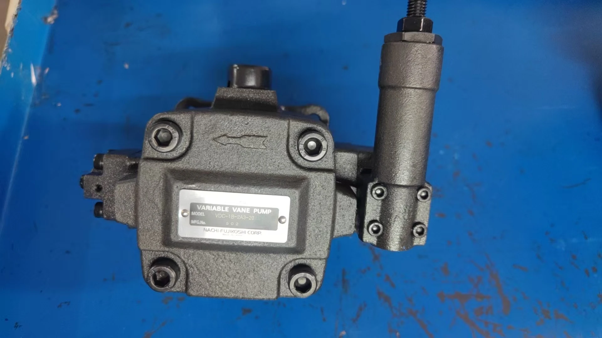 

VDS-0B-1A3-U-10 VDR-1A-1A2-13 VDS-0B-1A3-E11 VDC-2A-2A3-20 VDC-12A-1A5-2A3-20 High Quality Piston Oil Pump