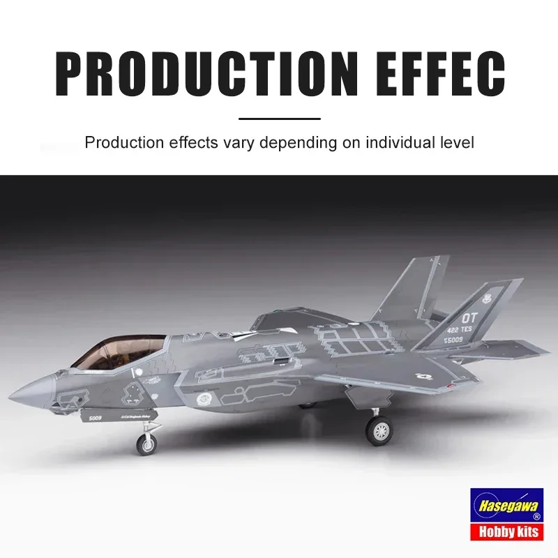 Hasegawa, Assembled Aircraft Model Kit 01572 F-35A Lightning II Fighter with Bracket 1/72 Scale