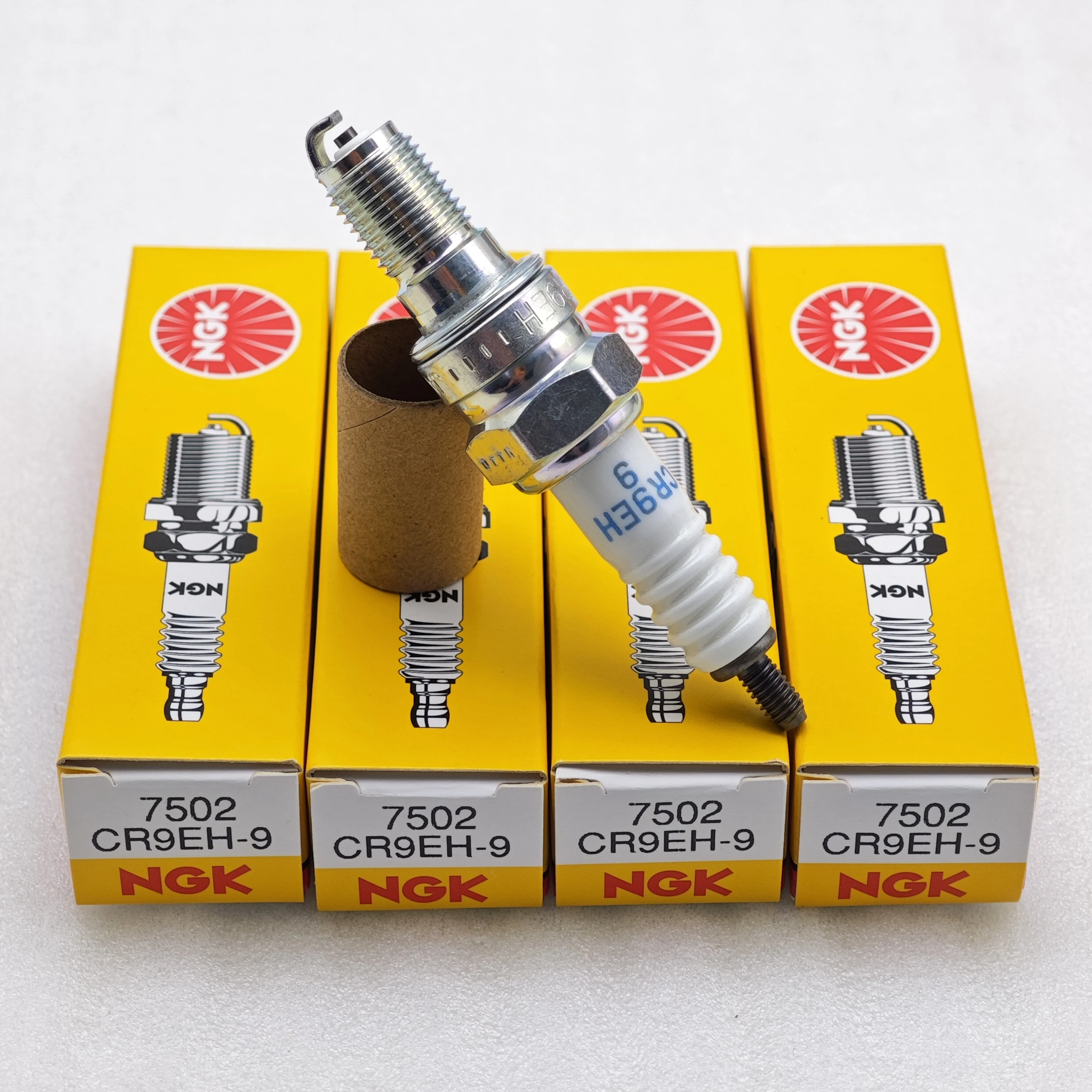 4PCS NGK CR9EH-9 7502 Nickel Alloy Spark Plug Motorcycle Ignition Spare Parts Suit For Honda CB400 VTEC, CBR250 MC19/22, CBR650F