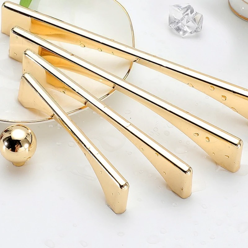 سبائك الزنك الذهب خزانة تسحب أجهزة الخزانة الخفيفة الفاخرة مقابض المطبخ الأنيقة لمقابض أدراج الأثاث
