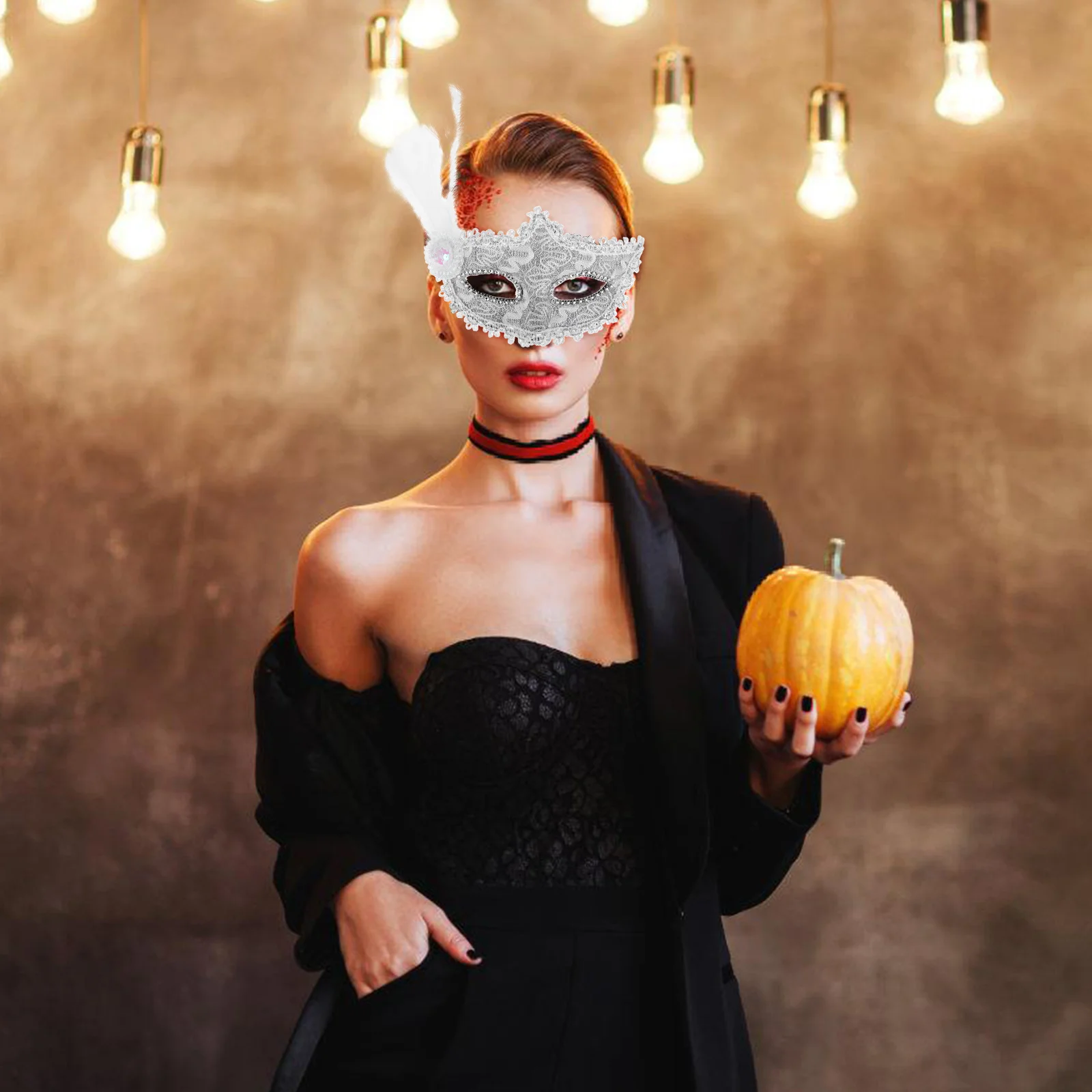 

Halloween Half Masquerade Mask White Venetian Vintage Cosplay Party Adjustable Strap Mask for Women Men