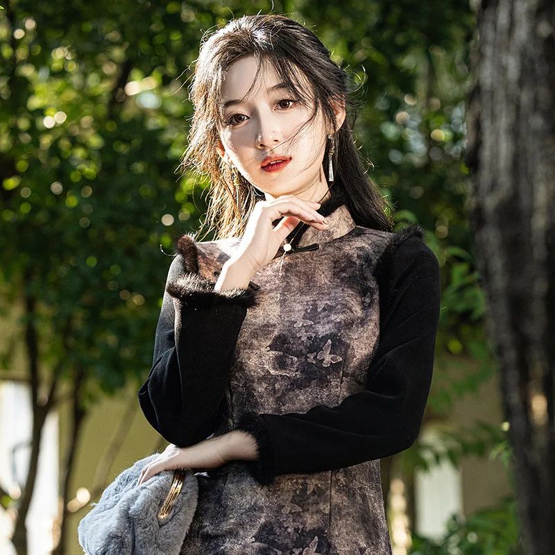 

2024 Autumn/Winter New Thick Velvet Splicing Ink Butterfly Cheongsam New Chinese Improved Qipao Dress