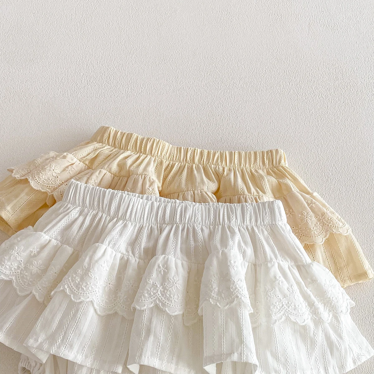 Baby Girls Ruffles Lace Skirt Shorts Kids Embroidery Pettiskirt Toddler Tutu Skirt Infant Bloomers Cake Layeres PP Shorts 0-3t
