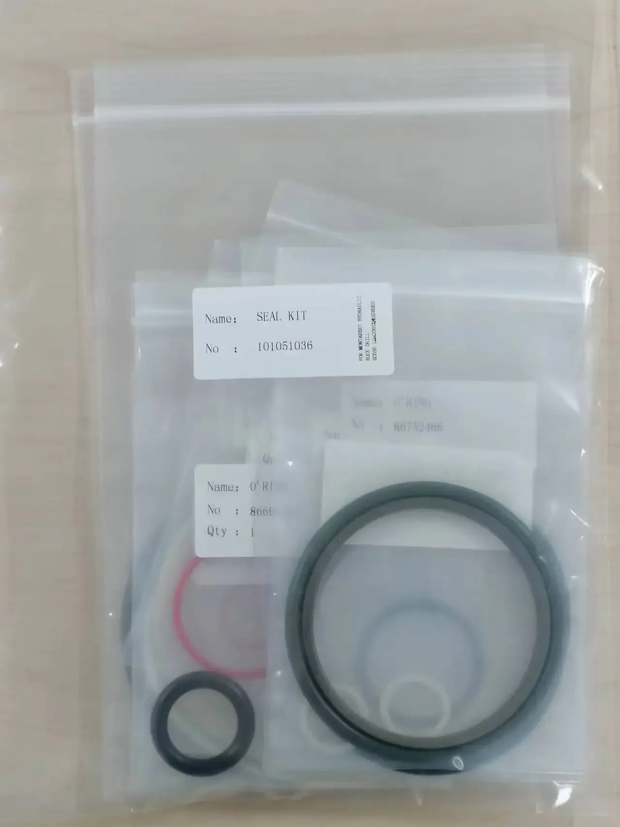 متوفر في المخزون طقم الختم الهيدروليكي التسليم السريع 101051036 لمجموعة ختم إصلاح Montabert Rock Drill HC95