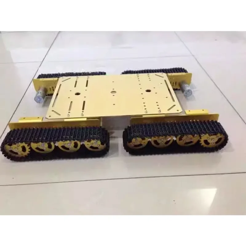 Model of T600 4-drive crawler robot for heavy-duty metal tank chassis