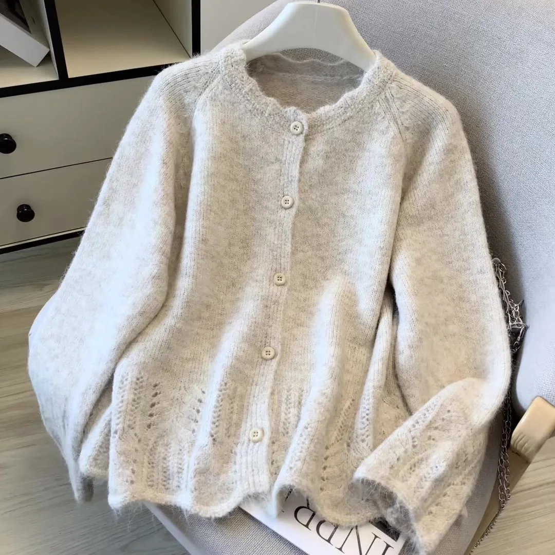 

Women's Off White Mohair Cardigan Sweater 90s Vintage 2000s Y2k Loose Knitwear Long Sleeves Luxury Cashmere Sweater Autumn 2025