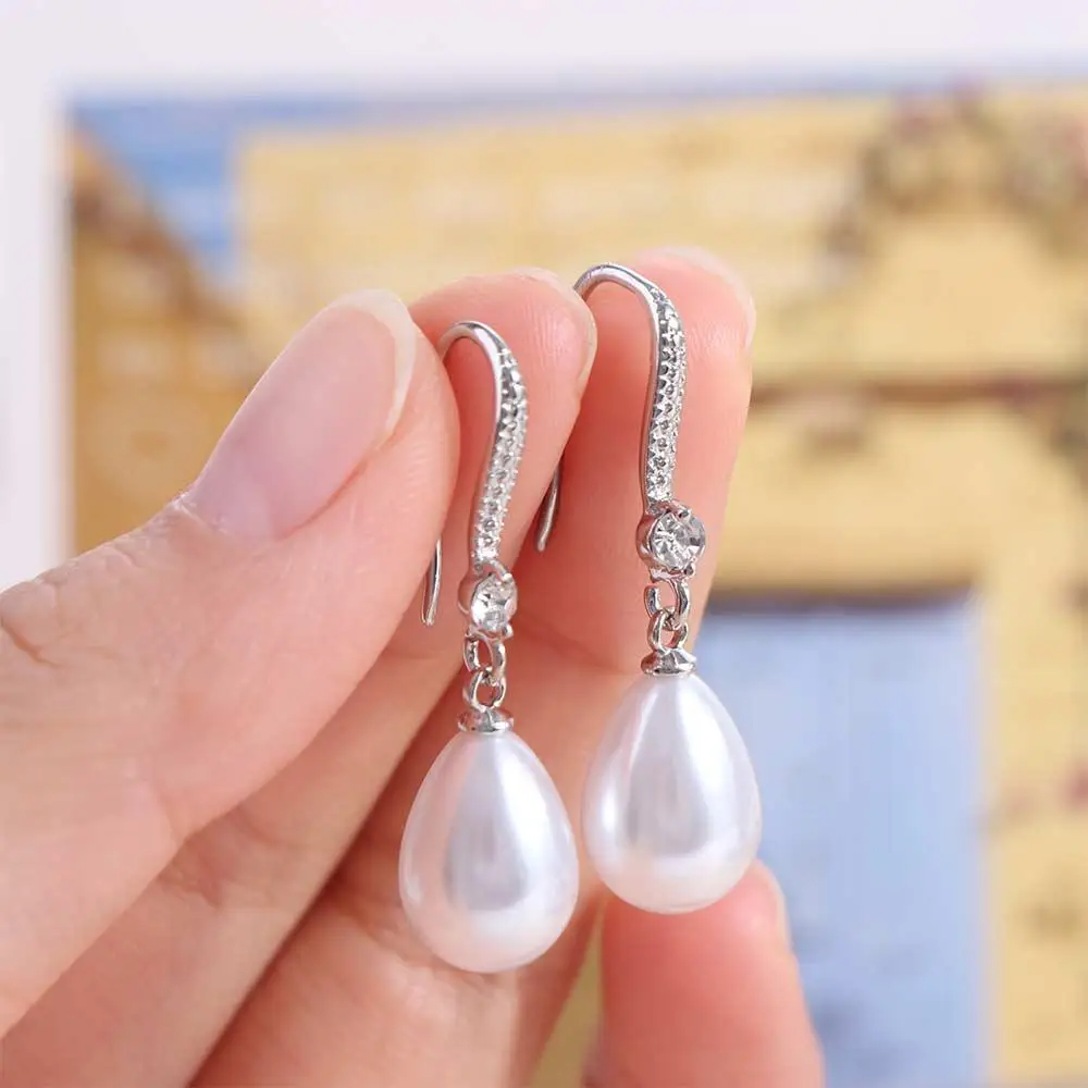 Water Drop Shape Long Earrings Shell Beads Simulation Freshwater Pearl Drop Earrings Temperament Rhinestone Ear Hook Ear Jewelry