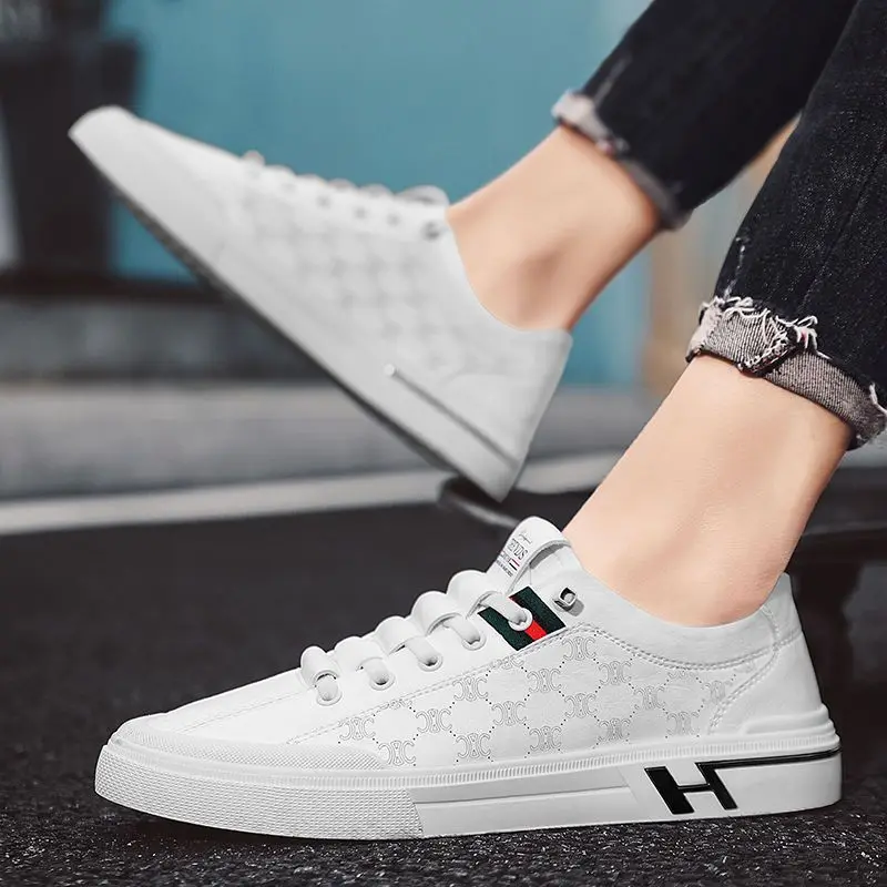 Designer Trend Sport Männer Schuhe weiß atmungsaktiv Slip auf Männer lässig Leder vulkan isiert Skateboard Schuhe hochwertige Männer Sneaker