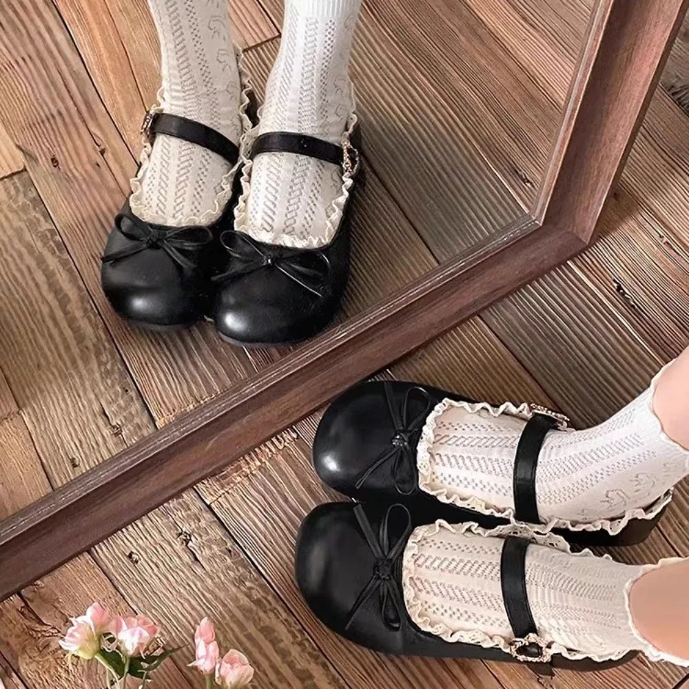 المرأة موضة حذا فردي للسيدات ربيع جديد جولة رئيس الفم الضحلة فراشة عقدة مشبك معدني لينة وحيد عدم الانزلاق حذاء مسطح