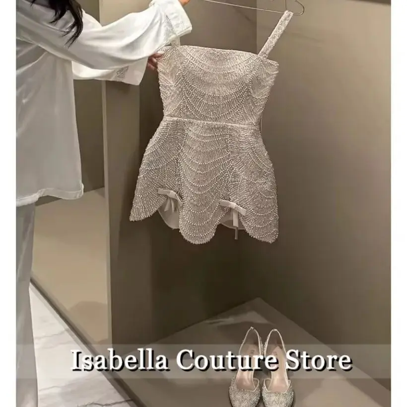 Nieuwe Aangepaste Glitter Kralen A-lijn Mouwloze Trouwjurk Sexy Mini vestidos de noche Spaghetti Formele Avond2025 - afbeelding 2