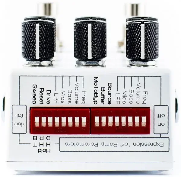 CONDOR Balanced Overload Filtering Tremolo Single Block Effector