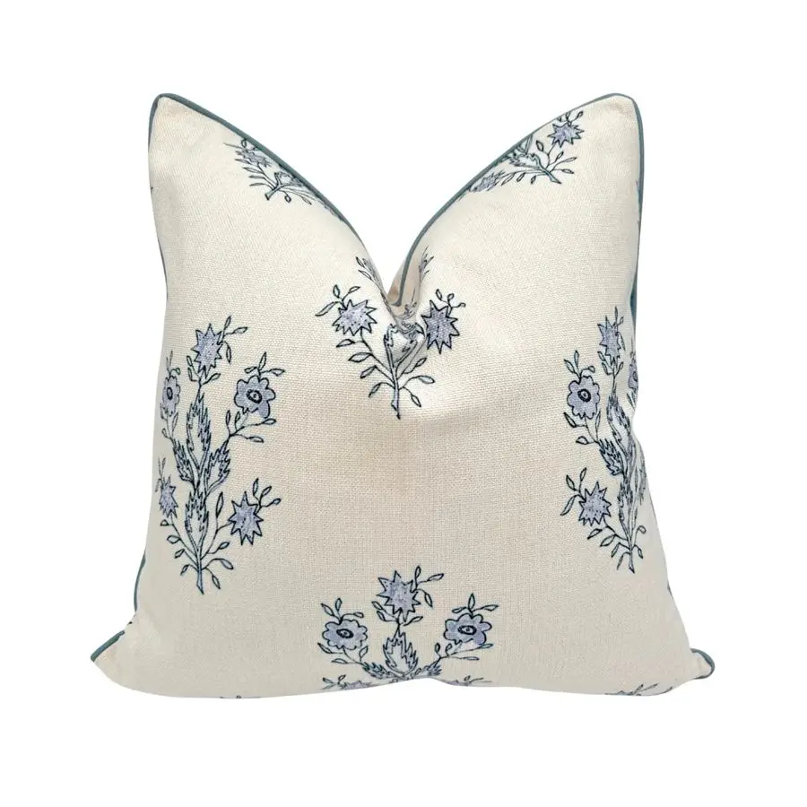 

Декоративная наволочка Mary Blue and White с цветочным принтом, в стиле Grandmillennial Home Decor, 19 x 19 дюймов