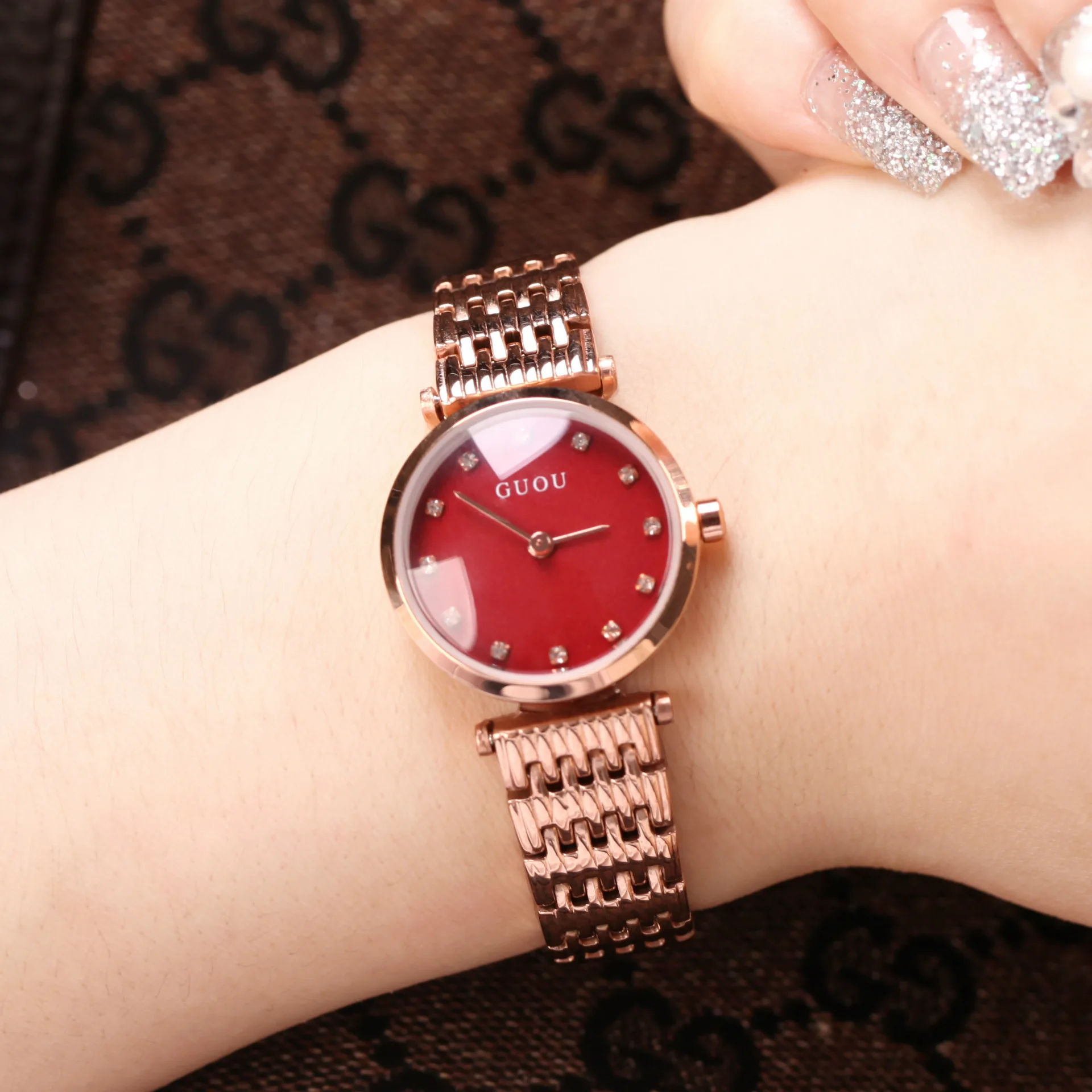 ساعات نسائية ورجالية، 2026 طراز كوري جديد، بسيطة وعصرية، كاجوال، ساعات كوارتز رفيعة للطلاب.