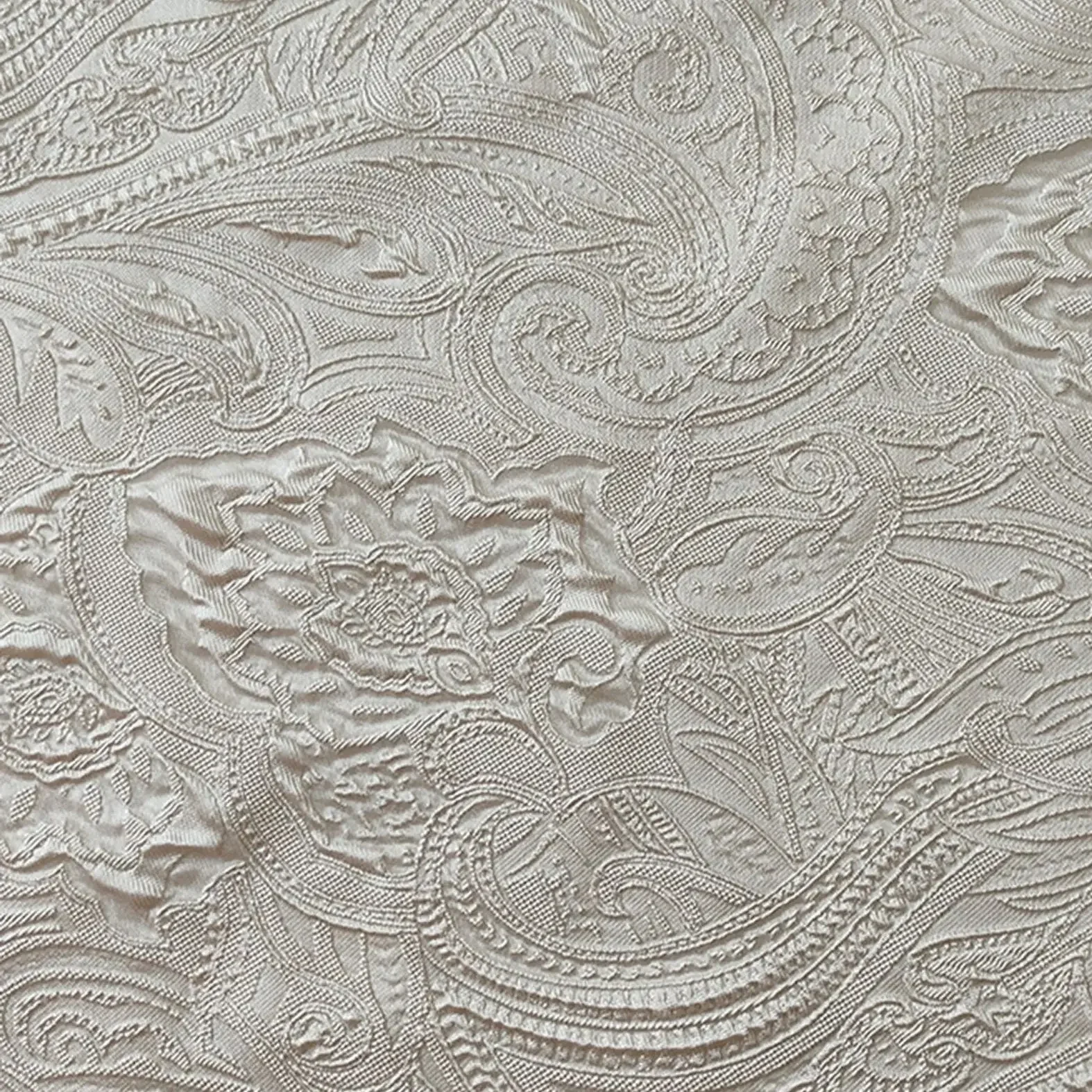 White Large Rose Thread Jacquard Three-dimensional Texture Fabric Dress Handmade DIY Clothing Fabric view 2