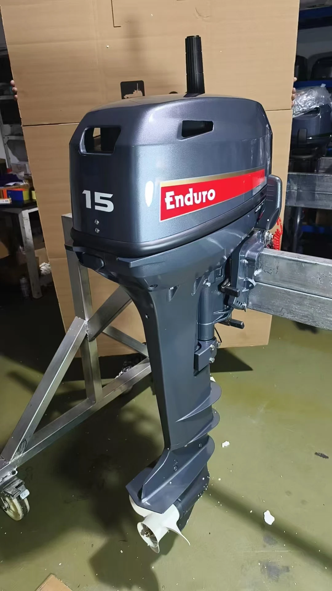 

Лодочный мотор Enduro с коротким и длинным дейдвудом, 15 л.с., 2-тактный, с ручным управлением/дистанционным управлением, CDI