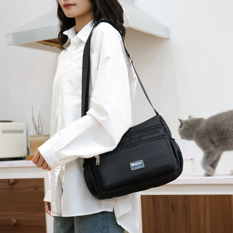 2024 nuova borsa di mezza età e anziana borsa di tela di stoffa Oxford borsa a tracolla di grande capacità borsa a tracolla