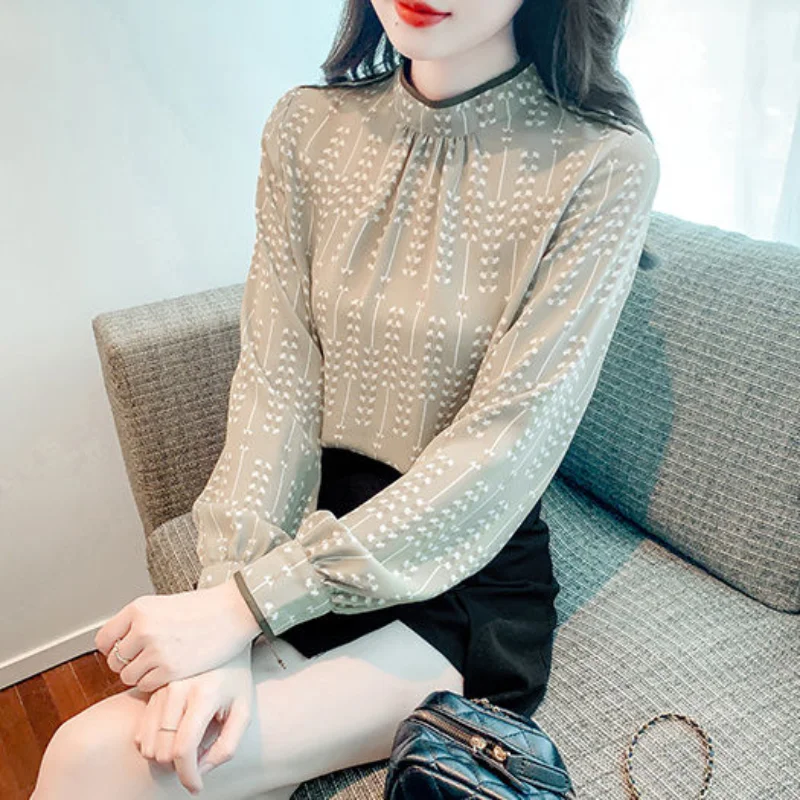 New Spring and Autumn Women\'s Stand Collar Lantern Sleep Loose Korean Shirt Printed Polka Dot Fashion Casual All Match Tops