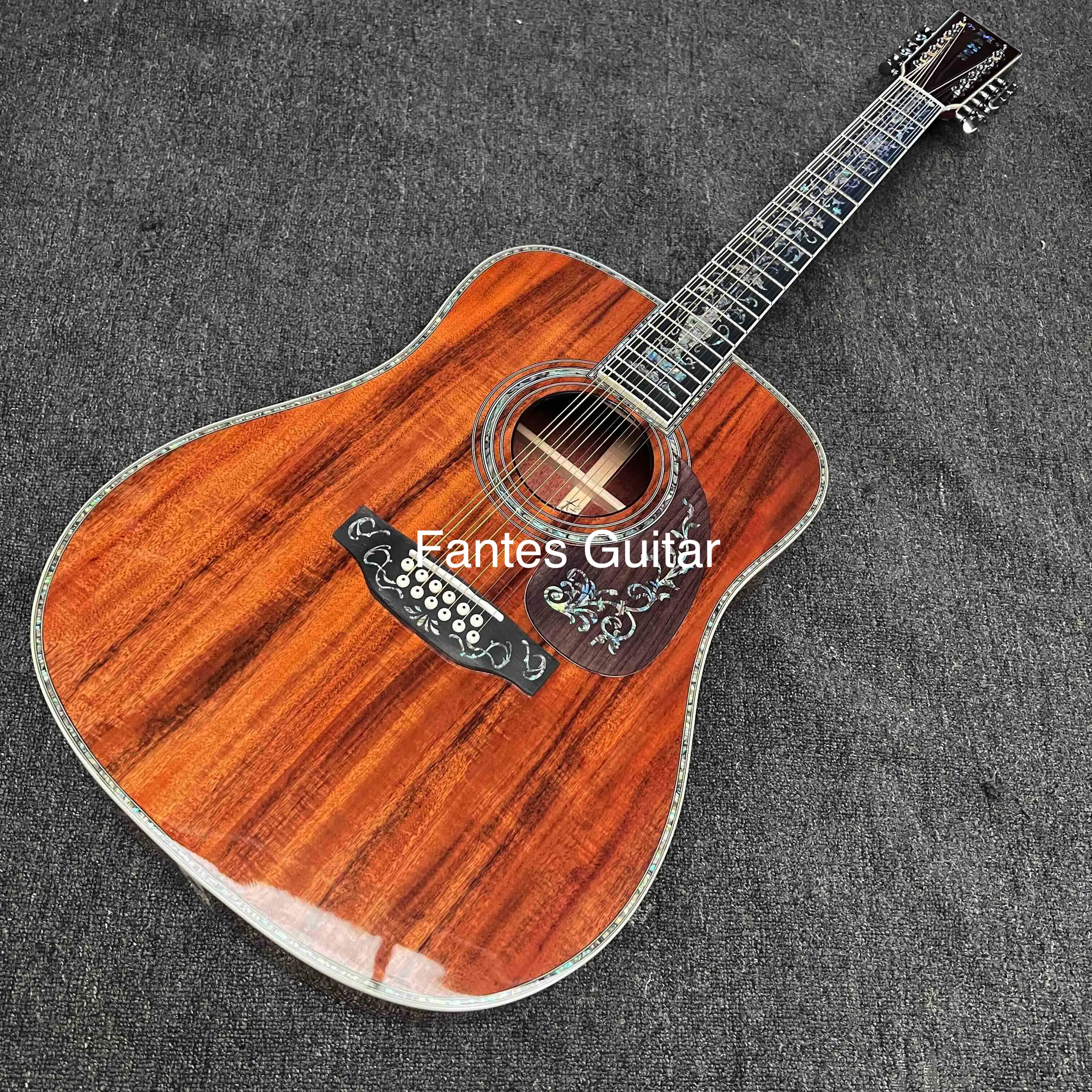 مخصص 6/12 سلاسل الصلبة KOA الجانب الخلفي أذن البحر ملزمة الغيتار الصوتية مع شعار مخصص في أذن البحر #1