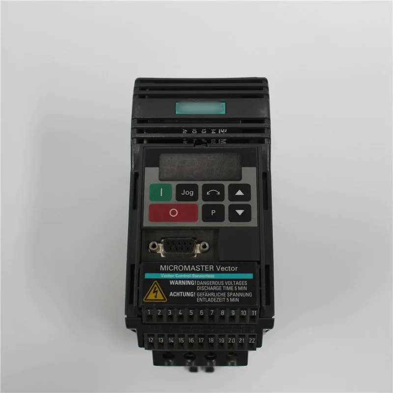 

6SE3210-7BA40 используется в хорошем состоянии