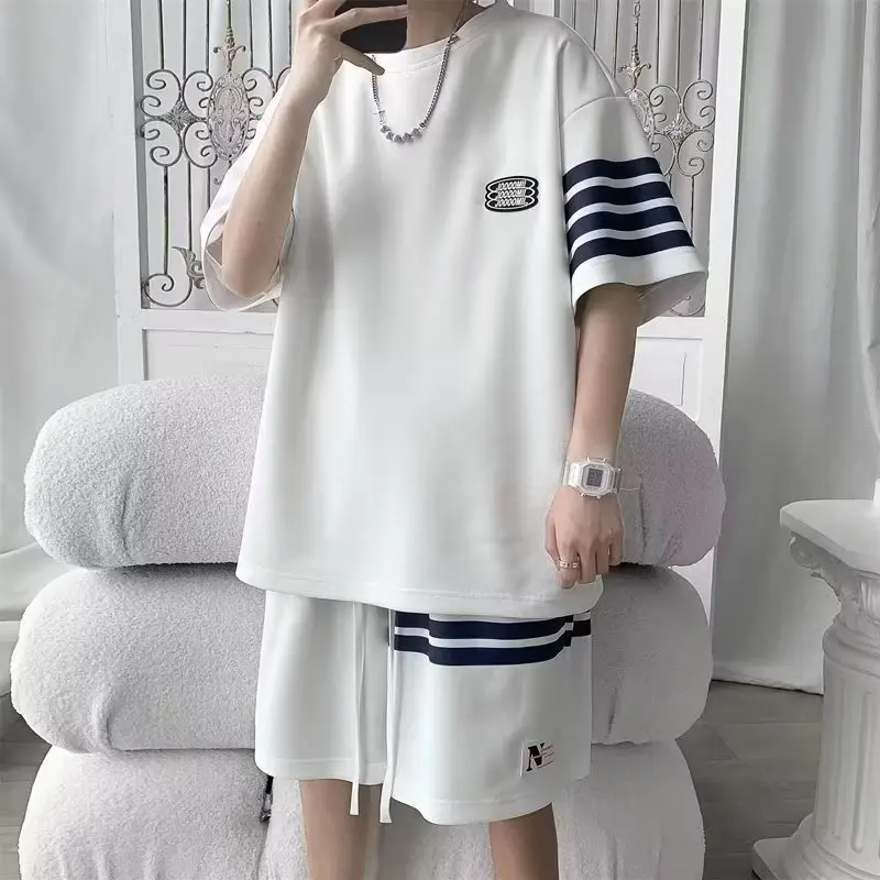 Short Sleeved T-Shirt For Men's New Summer Youth Sports Two-Piece Set Loose Fitting Trendy Casual Five Point Shorts