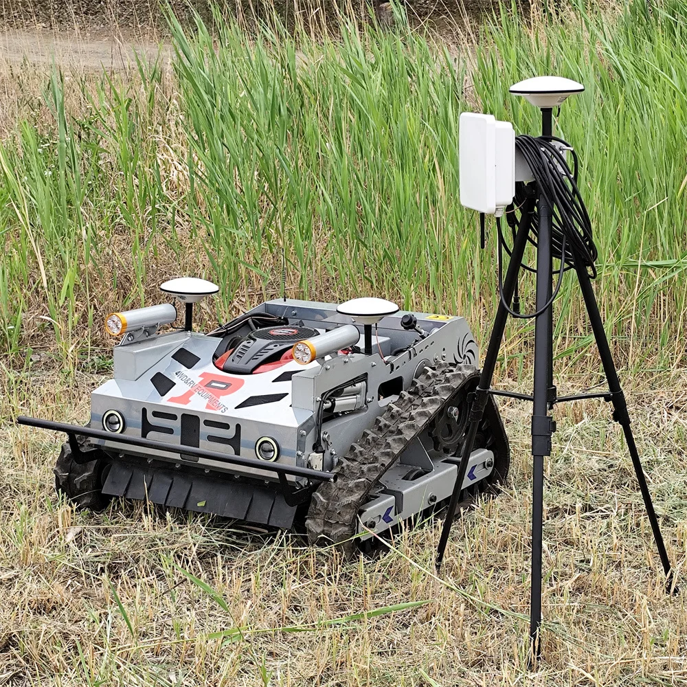 Tracked Remote-controlled Lawnmower   Adaptable To Various Terrains 45° Slope  for Orchards Farms