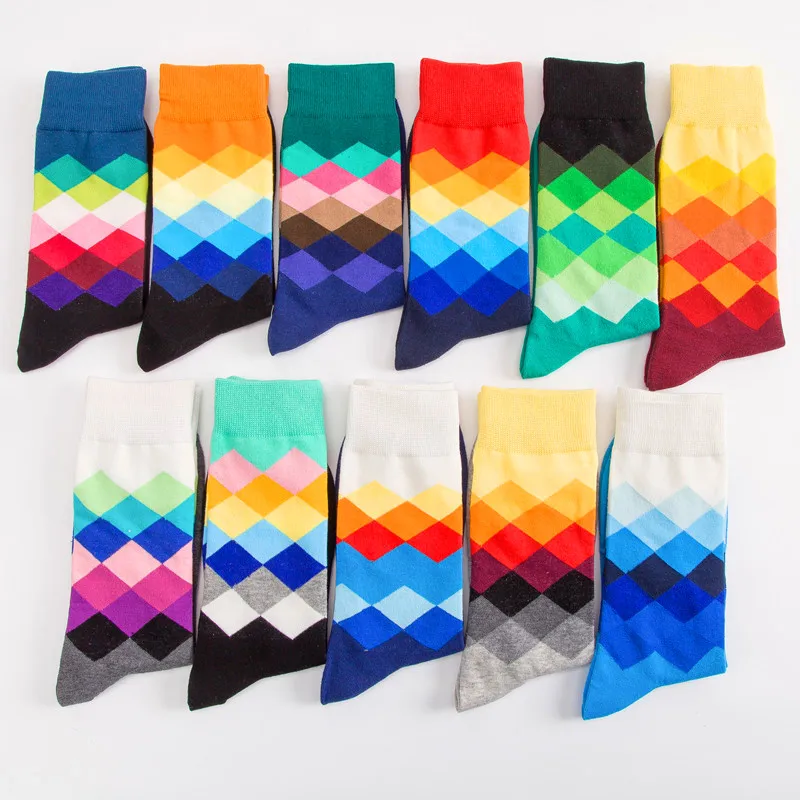 1 paire mâle marée marque hommes coton chaussettes dégradé couleur printemps automne Style longue chaussette de mariage hommes genou haute affaires chaussettes Sox