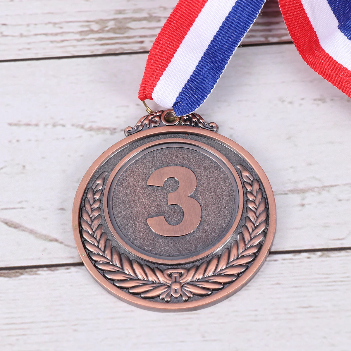 

2pcs Metal Award Medals with Neck Ribbon Wheats Winner Medal for Sports Games Competition (Bronze, the Third Prize)
