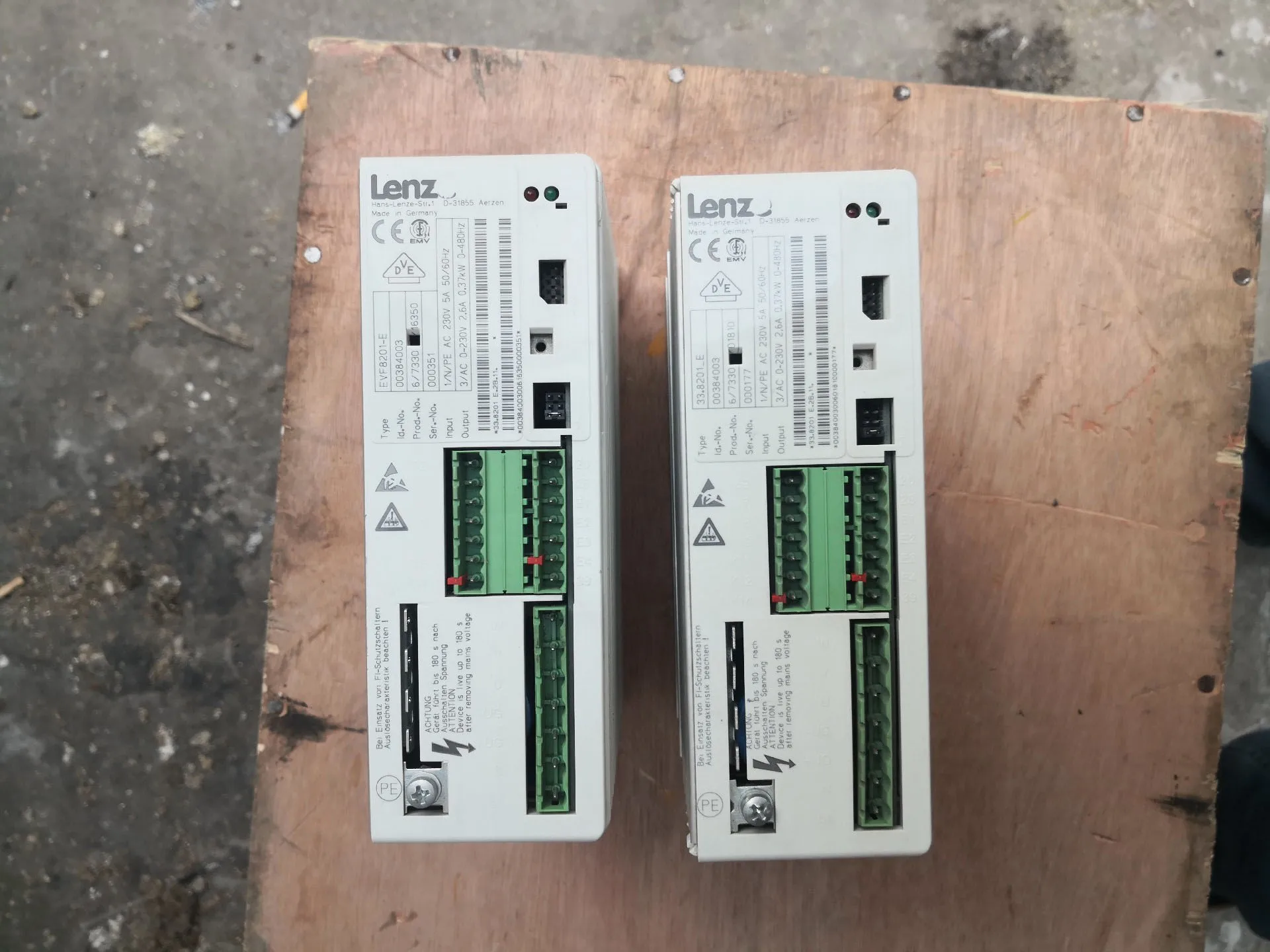 33.8201-E Инвертор 220 В 0,37 кВт для Lenze