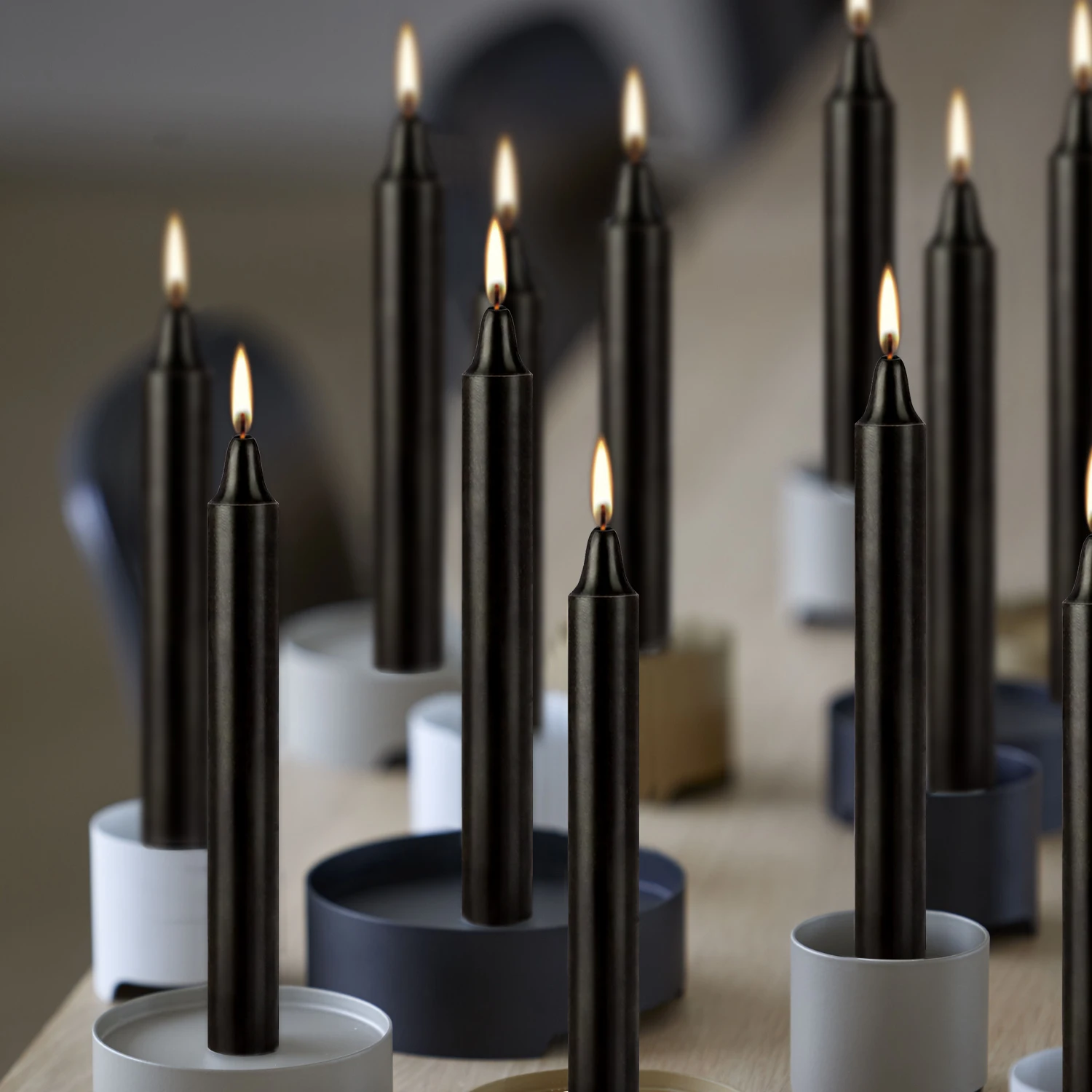12 Stück 3,9*0,4 Zoll, schwarze kleine Stabkerzen, tropffrei, rauchfrei, geruchlos, Haushalts-Tischkerzen, handgegossen, hochwertig, geeignet für verschiedene Orte und Feiertage. – Detail 7